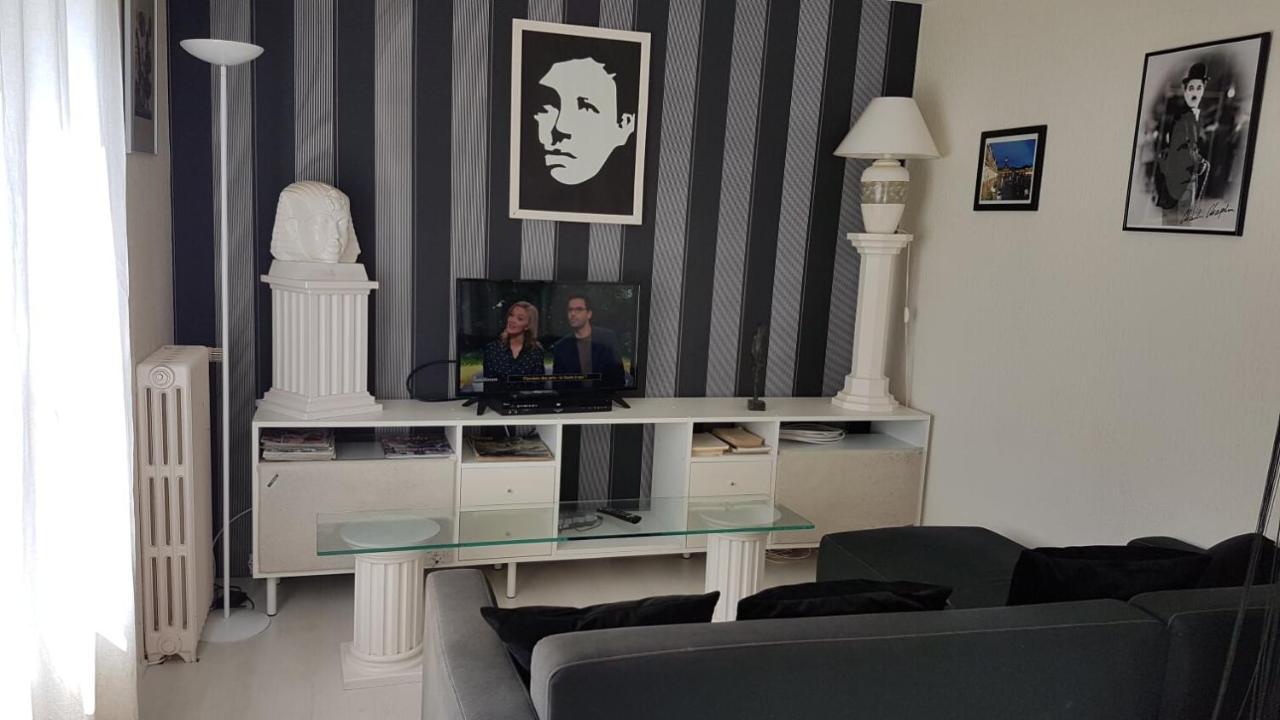 Le Bois Bryas Apartment Revin  Екстериор снимка