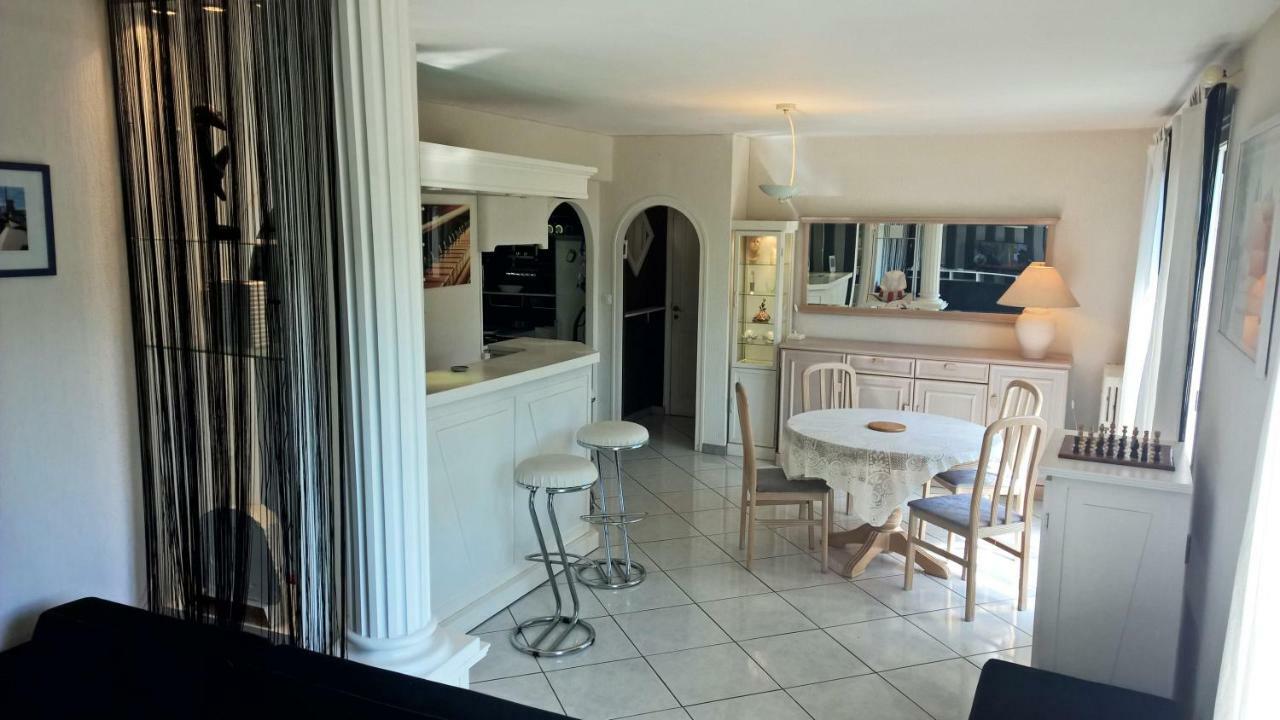 Le Bois Bryas Apartment Revin  Екстериор снимка